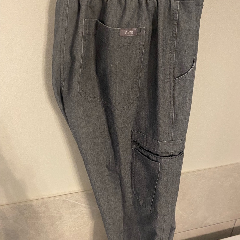 FIGS Yola Skinny Scrub Pants - Graphite, Medium